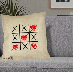 Cadou Romantic - Perna Personalizata Love Joc X si Inima cu Castigator Iubire, 40x40 cm, Crem, Husa Detasabila, Perna Inclusa, BEKZ®