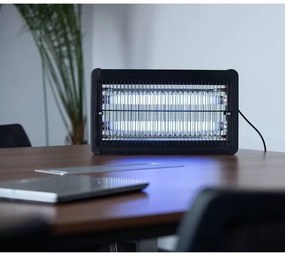 Aparat electric anti-insecte 2x10W/230V 100m2