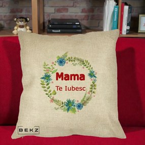 Cadou pentru Mama - Perna Personalizata Mama Te Iubesc Flori Albastre, 40x40 cm, Crem, Husa Detasabila, Perna Inclusa, BEKZ®