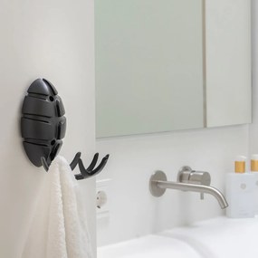 Cârlig negru de montat pe perete din plastic Bug – Spinder Design
