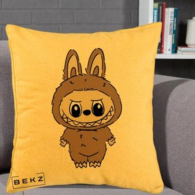 Perna Personalizata Labubu Maro Natural Solo, 40x40 cm, Galben, Husa Detasabila, Perna Inclusa, BEKZ®