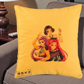 Perna Personalizata K-pop HUNTRX Trio Animat Fete Foto, 40x40 cm, Galben, Husa Detasabila, Perna Inclusa, BEKZ®