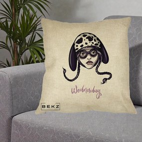 Perna Personalizata Wednesday Addams cu Caine Dalmatian, 40x40 cm, Crem, Husa Detasabila, Perna Inclusa, BEKZ®