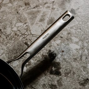 Tigaie cu suprafață antiaderentă din oțel inoxidabil ø 26 cm Chili Ta – FABINI