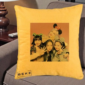 Perna Personalizata K-pop BLACKPINK Accesorii Haioase, 40x40 cm, Galben, Husa Detasabila, Perna Inclusa, BEKZ®