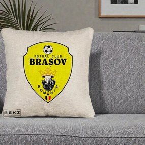 Perna Personalizata FC Brasov Fotbal Romania, 40x40 cm, Bej Canapea, Husa Detasabila, Perna Inclusa, BEKZ®