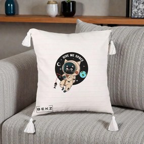 Perna Decorativa Give Me Space Pisica Astronaut, 40x40 cm, Bej cu Franjuri, Husa Detasabila, Perna Inclusa, BEKZ®