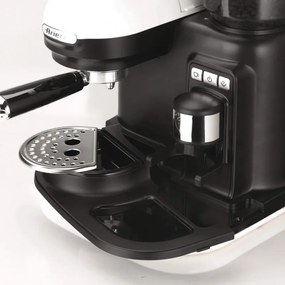 Espressor manual Ariete ESPRESSO MODERNA 1318/01, 1080W, 15 bar, 0.8 L, Rasnita încorporata, Spumare lapte, Alb/Negru