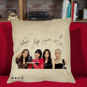 Perna Personalizata K-pop BLACKPINK Semnaturi, 40x40 cm, Crem, Husa Detasabila, Perna Inclusa, BEKZ®