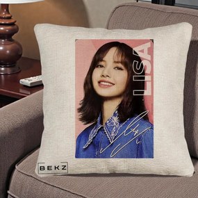 Perna Personalizata K-pop BLACKPINK Lisa cu Semnatura, 40x40 cm, Bej Canapea, Husa Detasabila, Perna Inclusa, BEKZ®