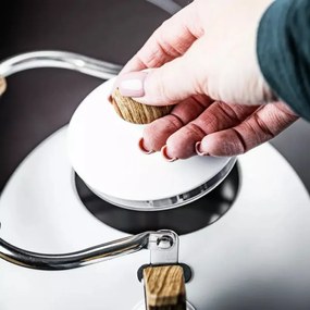 Resigilat: Ceainic cu fluier Kinghoff KH 1860, 2.5 l, Inductie, Maner din lemn, Alb