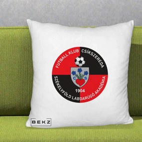 Perna Personalizata FK Csikszereda 1904 Fotbal, 40x40 cm, Alb Pufos, Husa Detasabila, Perna Inclusa, BEKZ®