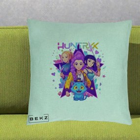 Perna Personalizata K-pop HUNTRX Trio cu Pisica Stele, 40x40 cm, Verde Menta, Husa Detasabila, Perna Inclusa, BEKZ®