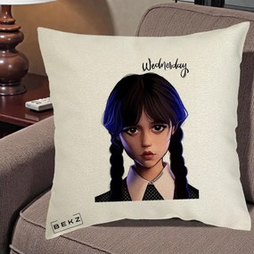 Perna Personalizata Wednesday Addams Portret Realist, 40x40 cm, Ecru, Husa Detasabila, Perna Inclusa, BEKZ®