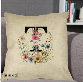 Cadou Personalizat - Perna Personalizata Monogram Litera T cu Flori Acuarela, 40x40 cm, Crem, Husa Detasabila, Perna Inclusa, BEKZ®