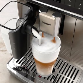 Espressor automat Philips LatteGo 5500 EP5543/90, 1500 W, 15 bar, 1,8 l, 20 bauturi, LatteGo, SilentBrew, QuickStart, Rasnita ceramica, Ecran tactil, Alb cromat