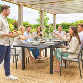 Outsunny Masă de Grădină Extensibilă pentru 8-10 Persoane 140/240x90 cm, Masă de Dining Extensibilă cu Blat din Sticlă Securizată, Masă de Exterior pentru Terasă, Balcon, Negru | Aosom Romania