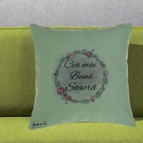 Cadou pentru Soacra - Perna Personalizata Cea mai Buna Soacra cu Coronita Flori Roz si Mov, 40x40 cm, Verde, Husa Detasabila, Perna Inclusa, BEKZ®