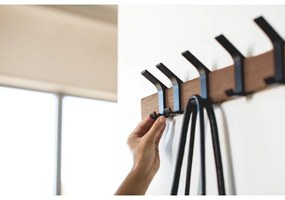 Cuier de perete negru/în culoare naturală din lemn masiv de frasin Rin Oscuro – YAMAZAKI