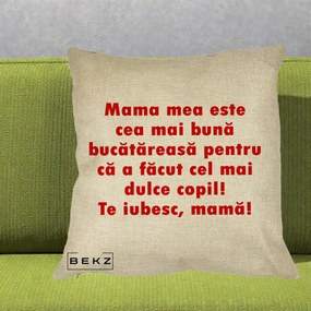 Cadou pentru Mama - Perna Personalizata Mama cea Mai Buna Bucatareasa, 40x40 cm, Crem, Husa Detasabila, Perna Inclusa, BEKZ®