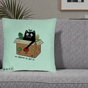 Perna Decorativa Pisica in Cutie No Desire to Fit In, 40x40 cm, Verde Menta, Husa Detasabila, Perna Inclusa, BEKZ®