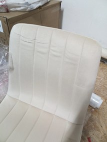 OFERTA Scaun de catifea crem LAVA calitate II.