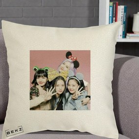 Perna Personalizata K-pop BLACKPINK Accesorii Haioase, 40x40 cm, Ecru, Husa Detasabila, Perna Inclusa, BEKZ®