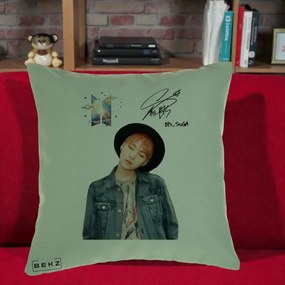 Perna Personalizata K-pop BTS Suga par Portocaliu Palarie Autograf, 40x40 cm, Verde, Husa Detasabila, Perna Inclusa, BEKZ®