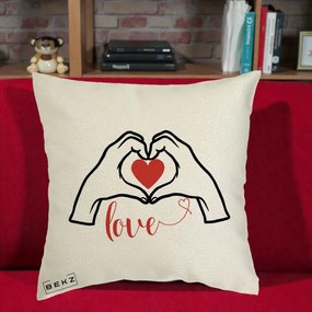 Perna Decorativa Love Maini Inima cu Inscriptie Love Rosu, 40x40 cm, Ecru, Husa Detasabila, Perna Inclusa, BEKZ®