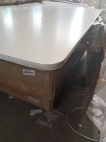 Oferta Masa de dining alba MILAN 140x80 Clasa a II-a