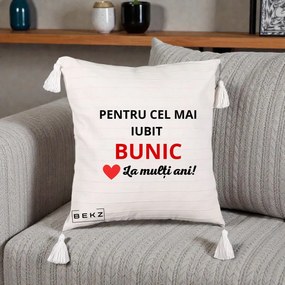 Cadou pentru Bunic - Perna Personalizata Pentru Cel Mai Iubit Bunic La Multi Ani Rosu, 40x40 cm, Bej cu Franjuri, Husa Detasabila, Perna Inclusa, BEKZ®