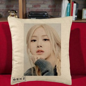 Perna Personalizata K-pop BLACKPINK Rose cu Jucarie de Plus, 40x40 cm, Bej, Husa Detasabila, Perna Inclusa, BEKZ®