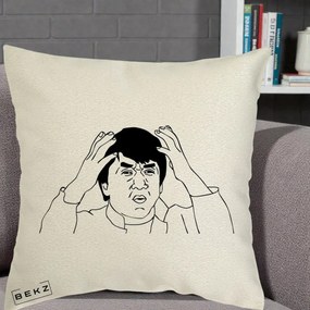 Perna Decorativa Jackie Chan WTF, 40x40 cm, Ecru, Husa Detasabila, Perna Inclusa, BEKZ®