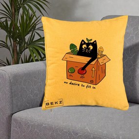 Perna Decorativa Pisica in Cutie No Desire to Fit In, 40x40 cm, Galben, Husa Detasabila, Perna Inclusa, BEKZ®