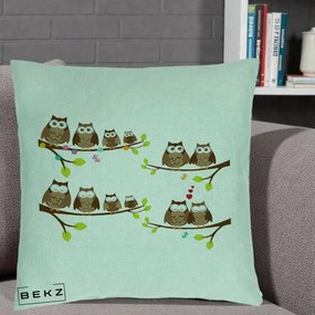 Perna Decorativa Familie de Bufnite pe Ramuri, 40x40 cm, Verde Menta, Husa Detasabila, Perna Inclusa, BEKZ®