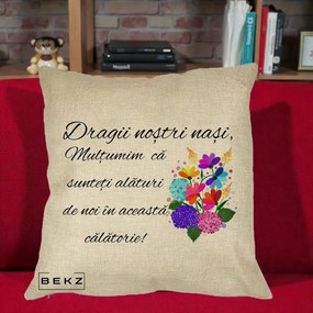Cadou pentru Nasi - Perna Personalizata Dragii Nostri Nasi Multumim cu Flori Multicolore, 40x40 cm, Crem, Husa Detasabila, Perna Inclusa, BEKZ®