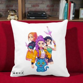 Perna Personalizata K-pop HUNTRX Trio cu Pisica si Cristale, 40x40 cm, Alba Mata, Husa Detasabila, Perna Inclusa, BEKZ®