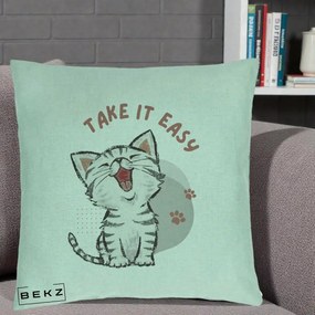 Perna Personalizata Take It Easy Cat, 40x40 cm, Verde Menta, Husa Detasabila, Perna Inclusa, BEKZ®