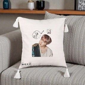 Perna Personalizata K-pop BTS J-Hope Par Roz Autograf, 40x40 cm, Bej cu Franjuri, Husa Detasabila, Perna Inclusa, BEKZ®
