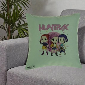 Perna Personalizata K-pop HUNTRX Trio Chibi cu Arme, 40x40 cm, Verde, Husa Detasabila, Perna Inclusa, BEKZ®