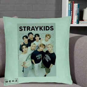 Perna Personalizata K-pop Stray Kids STRAYKIDS Alb-Negru cu Foto Grup, 40x40 cm, Verde Menta, Husa Detasabila, Perna Inclusa, BEKZ®