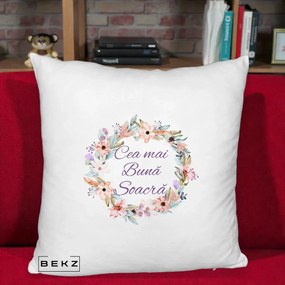 Cadou pentru Soacra - Perna Personalizata Cea mai Buna Soacra cu Coronita Flori Boho Pastel, 40x40 cm, Alb Pufos, Husa Detasabila, Perna Inclusa, BEKZ®