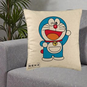 Perna Personalizata Doraemon Salutand, 40x40 cm, Bej, Husa Detasabila, Perna Inclusa, BEKZ®