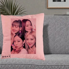 Perna Personalizata K-pop BLACKPINK Foto Grup Selfie Roz cu Glitter, 40x40 cm, Roz, Husa Detasabila, Perna Inclusa, BEKZ®