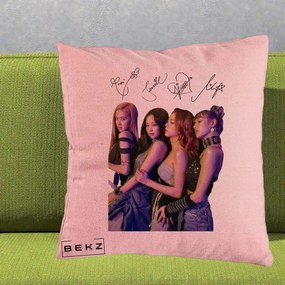 Perna Personalizata K-pop BLACKPINK Fotografie Grup Autografe Deasupra, 40x40 cm, Roz, Husa Detasabila, Perna Inclusa, BEKZ®