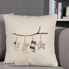 Perna Decorativa Ciorapi de Craciun pe Ramura, 40x40 cm, Bej Canapea, Husa Detasabila, Perna Inclusa, BEKZ®