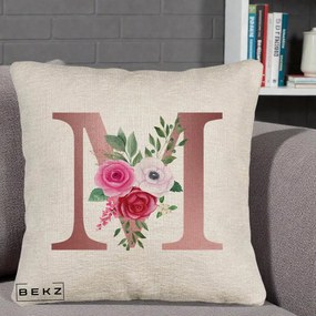 Cadou Personalizat - Perna Personalizata Monograma Rose Gold Litera M cu Trandafiri, 40x40 cm, Bej Canapea, Husa Detasabila, Perna Inclusa, BEKZ®