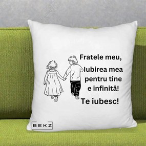 Cadou pentru Frate - Perna Personalizata Fratele Meu Te Iubesc Copii Tinand Maini Varianta 2, 40x40 cm, Alb Pufos, Husa Detasabila, Perna Inclusa, BEKZ®