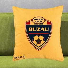 Perna Personalizata FC Buzau Fotbal, 40x40 cm, Galben, Husa Detasabila, Perna Inclusa, BEKZ®