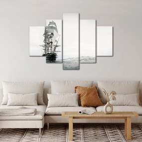 Tablou - O navă care navighează pe ocean (150x105 cm)